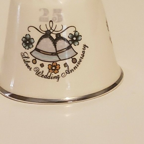 Vintage Fine Staffordshire Ceramics Wedding Bell - Picture 4 of 6